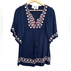 Alice Blue stitch fix embroidered Aztec boho hippie blouse size small tassels